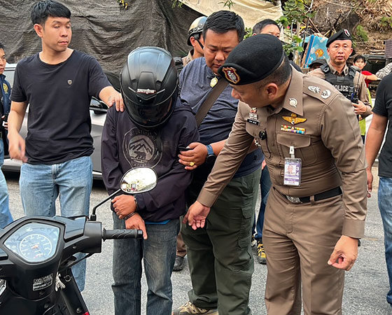 รวบทันควัน! โจรชิงทรัพย์ ทำร้ายยาย 71 ปี ลากตัวทำแผนรับสารภาพ