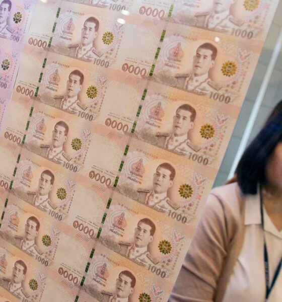 ไทยลดขนาดกู้เงินรัฐรับวิกฤตเศรษฐกิจ กังวลเพดานหนี้สาธารณะ